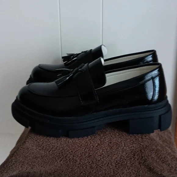 Women's Platform Leather Loafers - Picture 4 of 6